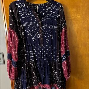 Free People: worn only a few times, very comfortable.